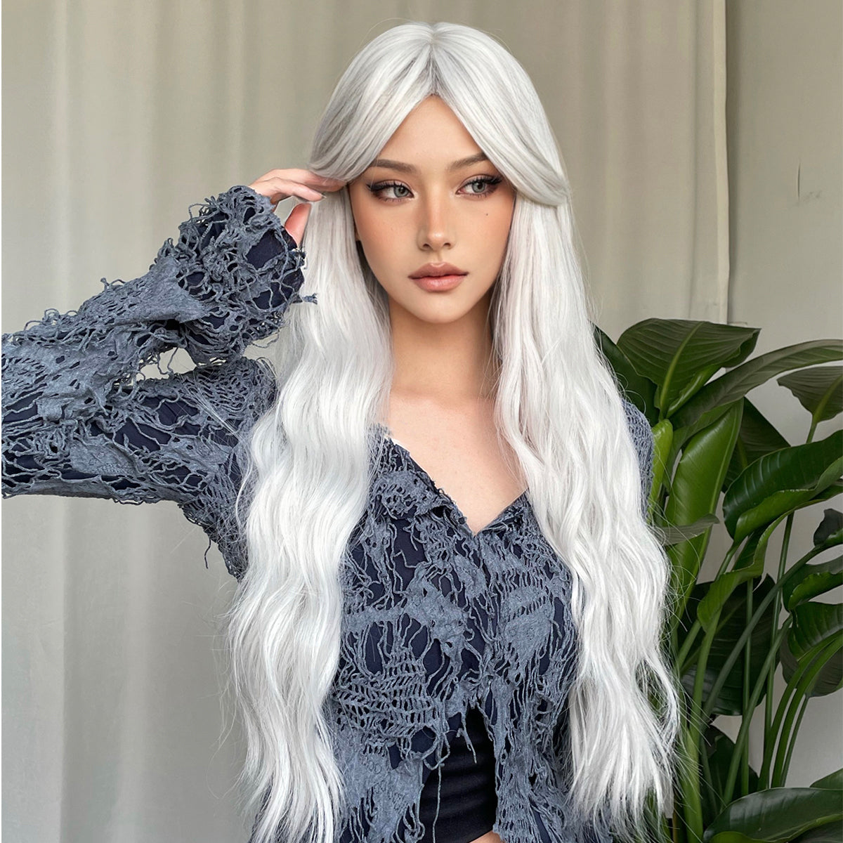 28 Inches Long Curly White Wigs with Bangs Synthetic Wigs Women's Wigs for Daily or Cosplay Use WL1096-1