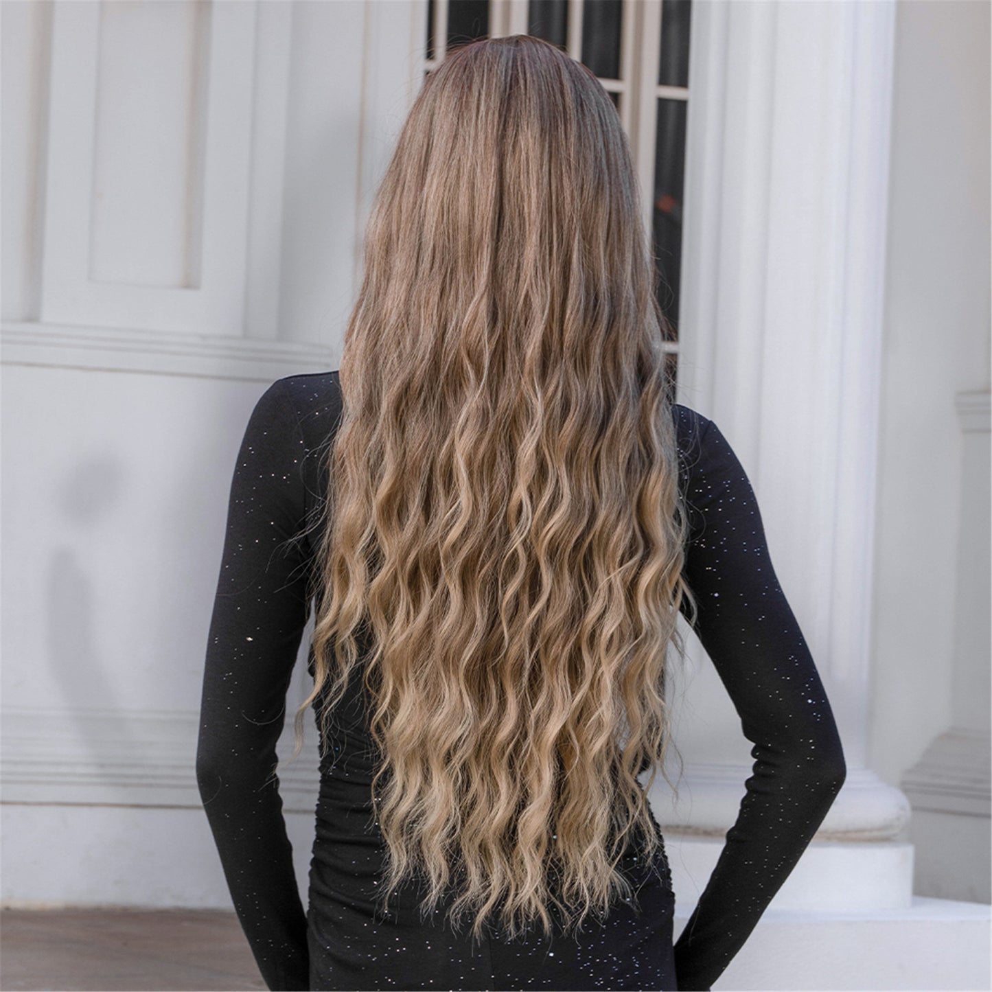 28 Inches Long Curly Brown Ombre Blonde Wigs Synthetic Wigs Women's Wigs for Daily Use Party or Cosplay Taking Photos LC050-1